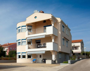 Apartments Petani